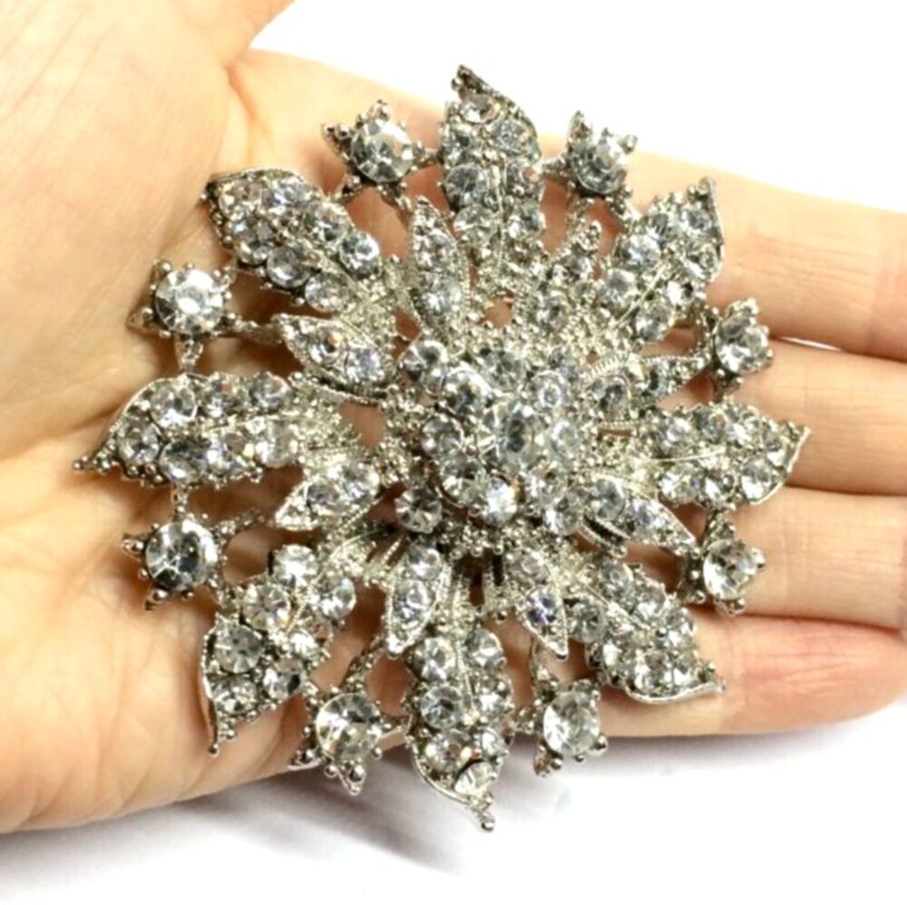 VINTAGE RHINESTONE BROOCH Large Sparkling Floral Snowflake Statement Silver Tone